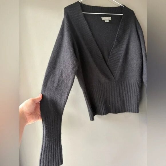 Beechers Brook Angora, size L, deep V cut long sleeve pull over, Angora blend - Picture 5 of 6